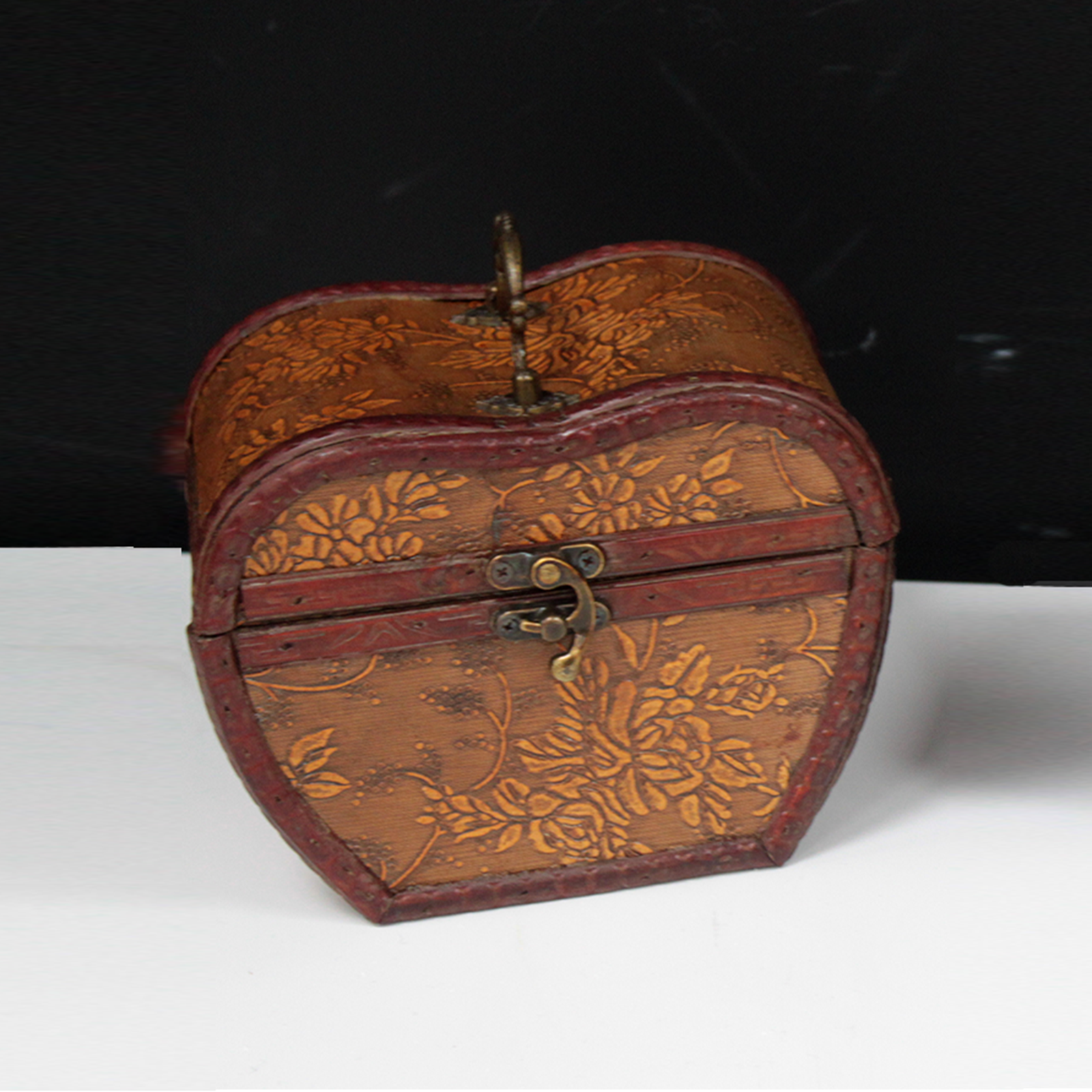 Cutie - Apple 1920's Style