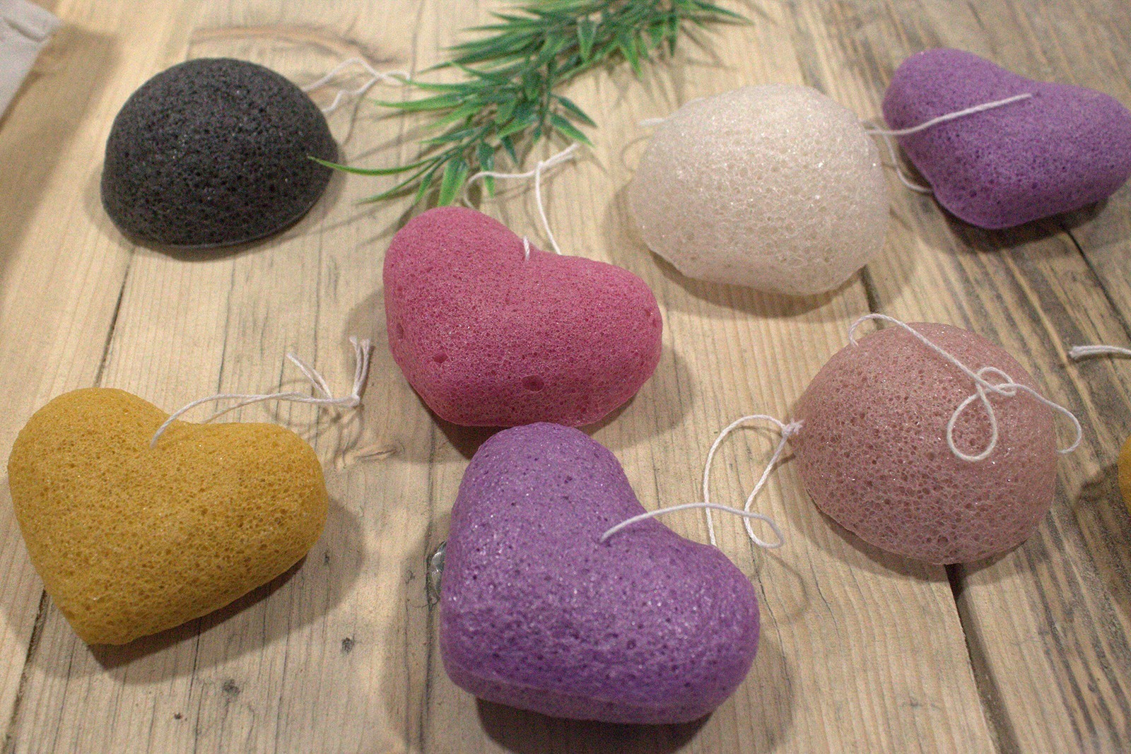 Burete Konjac Heart - Lavandă 4 Burete Konjac Heart - Lavandă - imagine 2