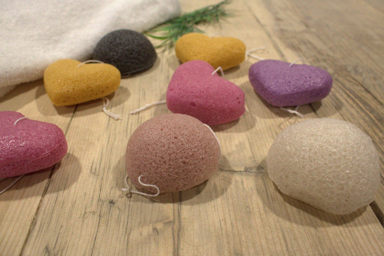 Burete Konjac Heart - Lavandă 6 Burete Konjac Heart - Lavandă - imagine 4