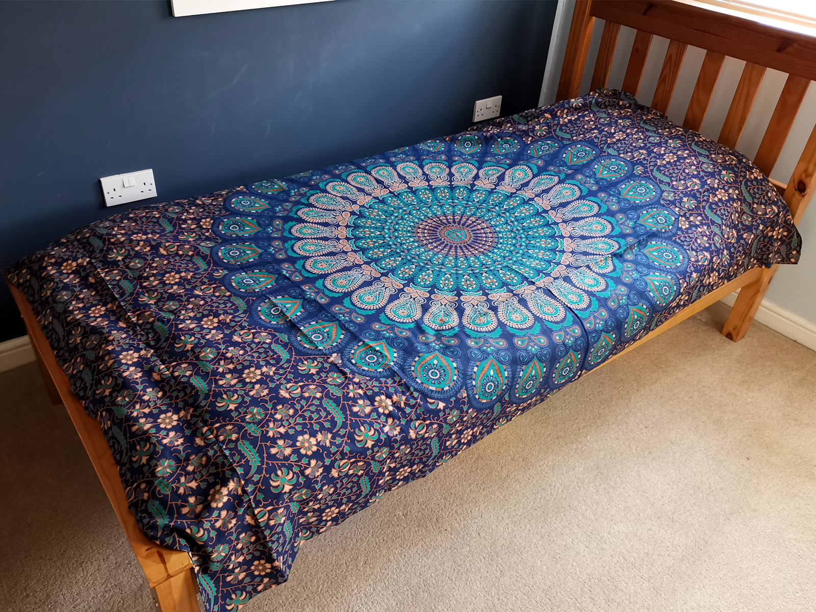 Cuvertură de pat simplă din bumbac + suspendat pe perete - Mandala clasică 130cm x 200cm 5 Cuvertură de pat simplă din bumbac + suspendat pe perete - Mandala clasică 130cm x 200cm - imagine 3