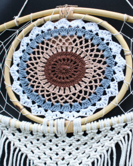Dream Catcher (Prinzător de Vise) Protector – Ochi Mare Macrame – Alb / Gri / Maro