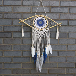Dream Catcher (Prinzător de Vise) Protector - Ochi Mediu Macrame Alb / Albastru / Gri