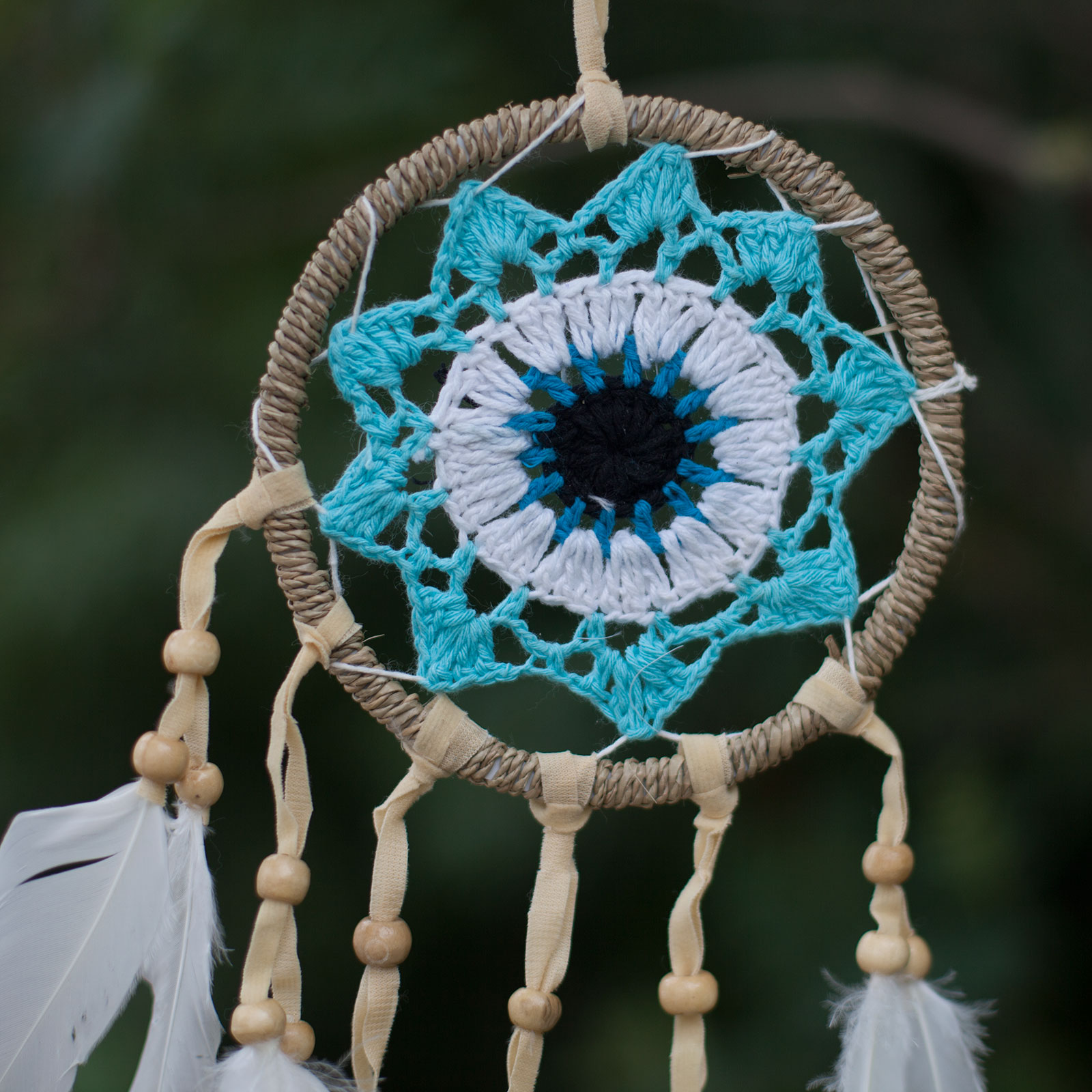 Captator de vise in macrame albastru pastel 12 cm (culori asst)