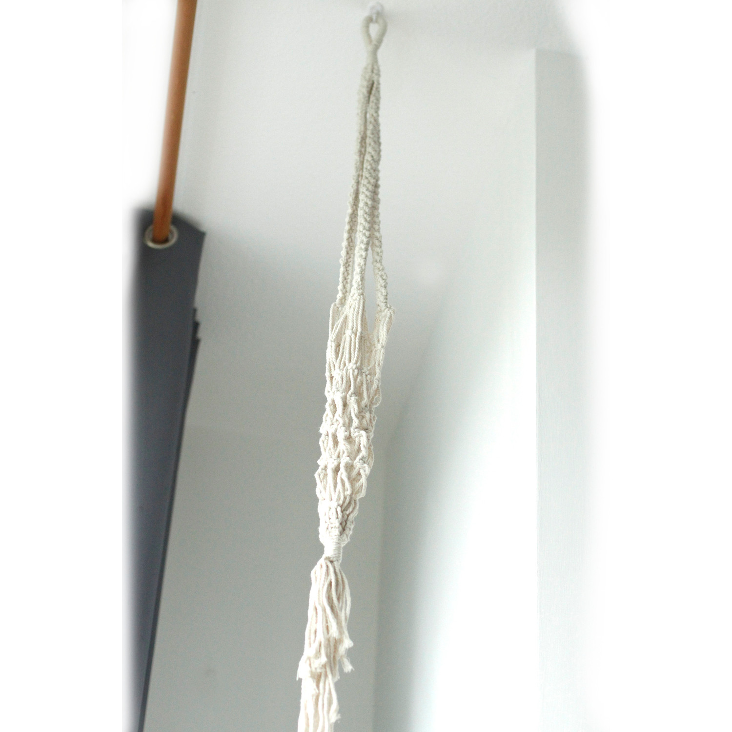 Suport pentru Ghivece Suspendate din Macrame - Foarte Lung 6 Suport pentru Ghivece Suspendate din Macrame - Foarte Lung - imagine 4