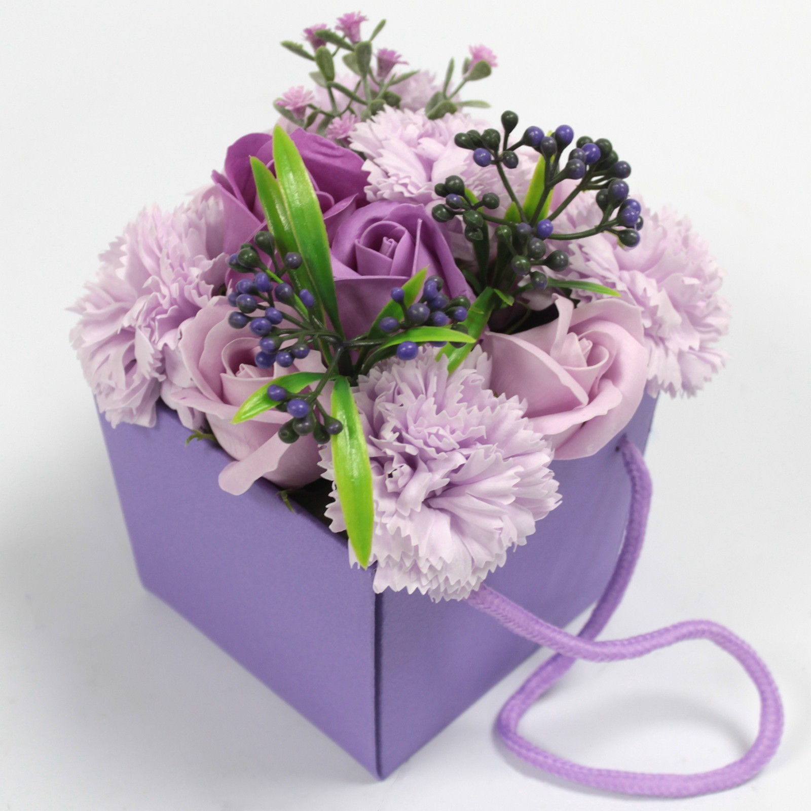 Buchet de flori de săpun - trandafir de lavandă și garoafe 4 Buchet de flori de săpun - trandafir de lavandă și garoafe - imagine 2